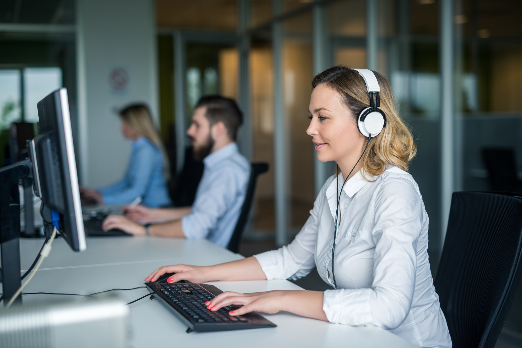 How can listening to music increase your productivity?